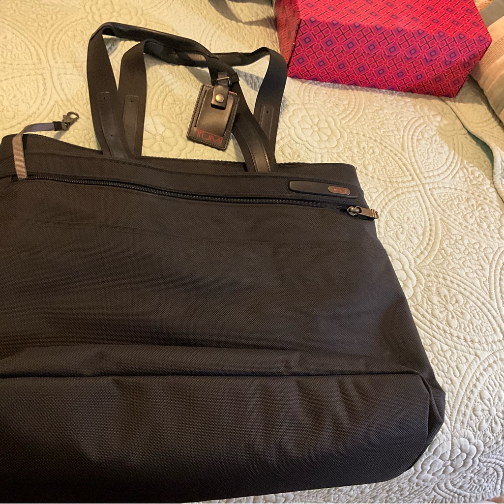 Tumi Black Briefcase Computer Bag Excellent Condition